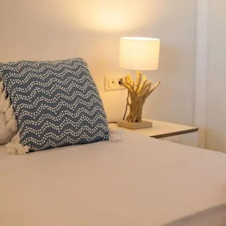 2 Bed Apartment, Big Terrace, Pool, Views + Beach! Benalmádena