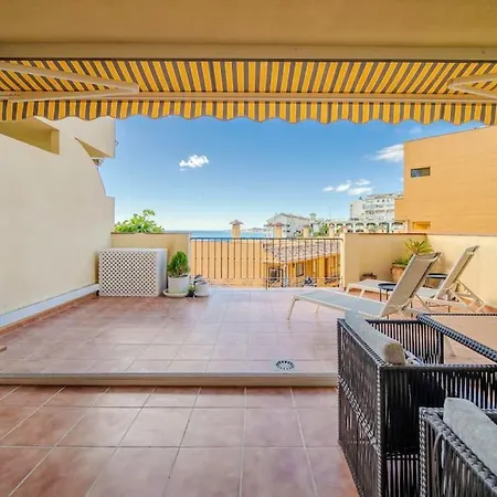 2 Bed Apartment, Big Terrace, Pool, Views + Beach! Apartament *